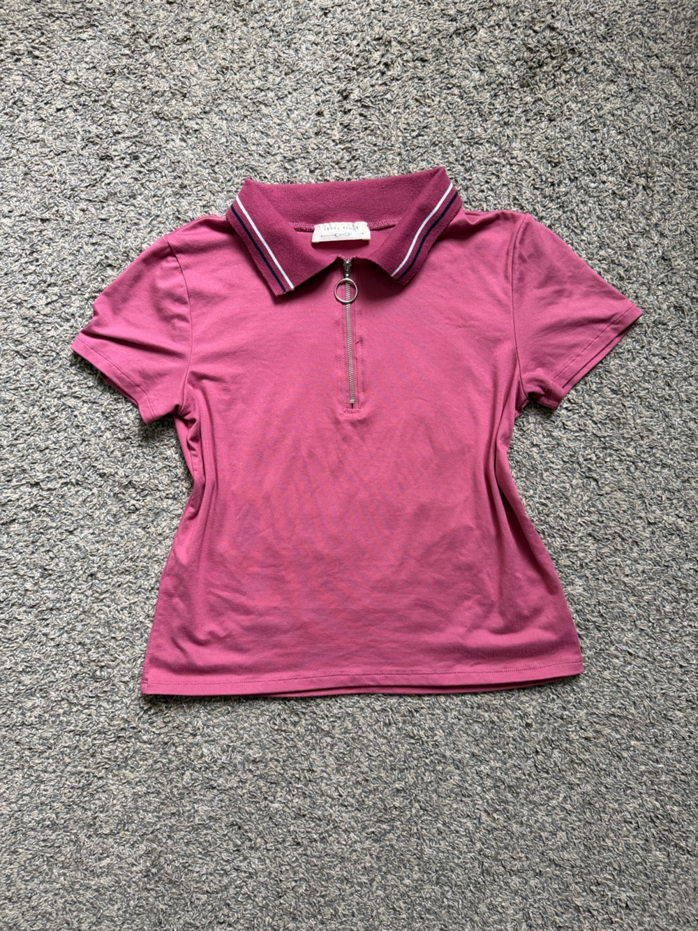 Ring-Zip Short Sleeve Polo Top in Fuchsia